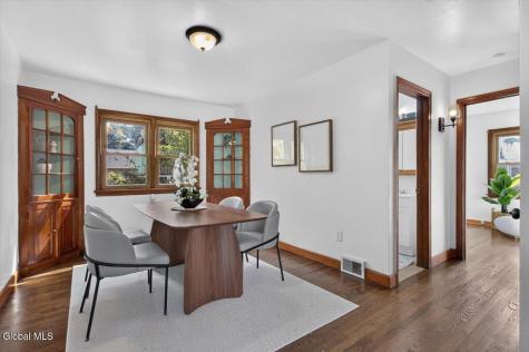 8 Alta Road Albany NY 12205