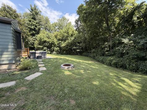 8 Birchwood Drive Clifton Park NY 12065