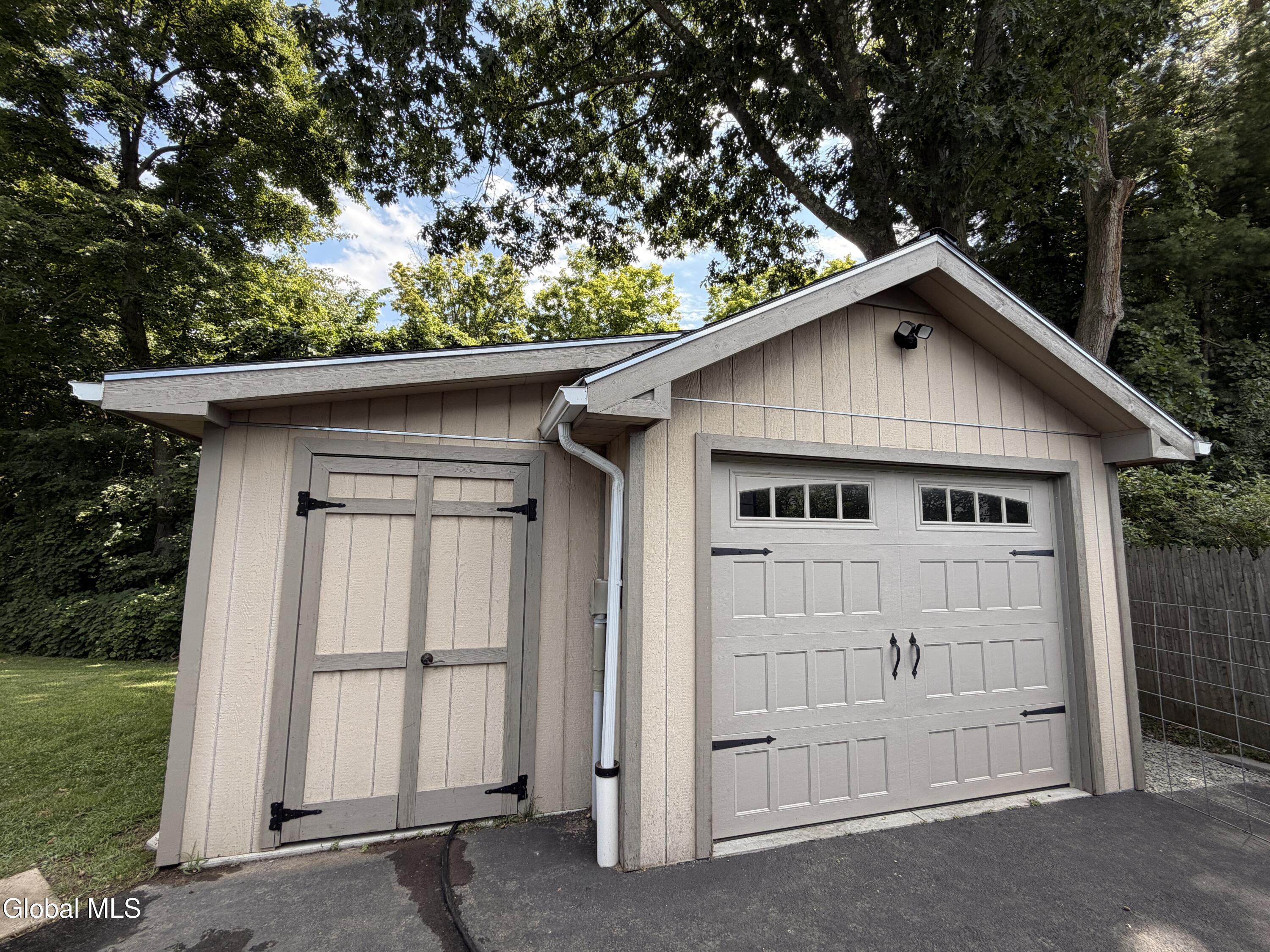 8 Birchwood Drive Clifton Park NY 12065