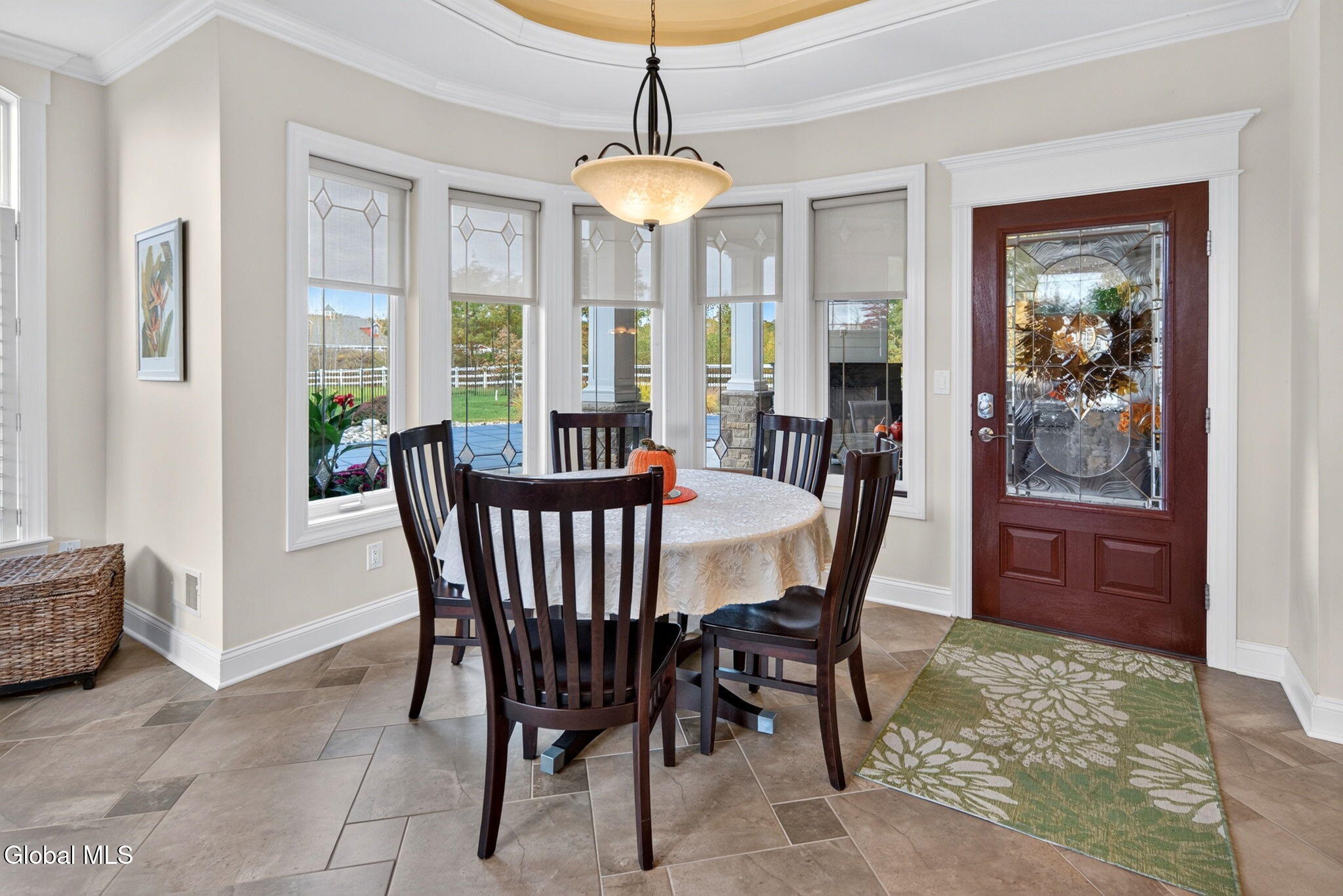 14 Avalon Way Altamont NY 12009