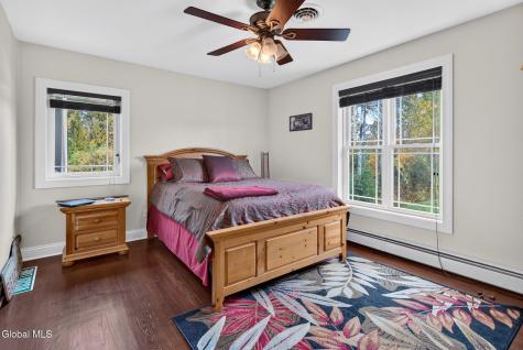 14 Avalon Way Altamont NY 12009