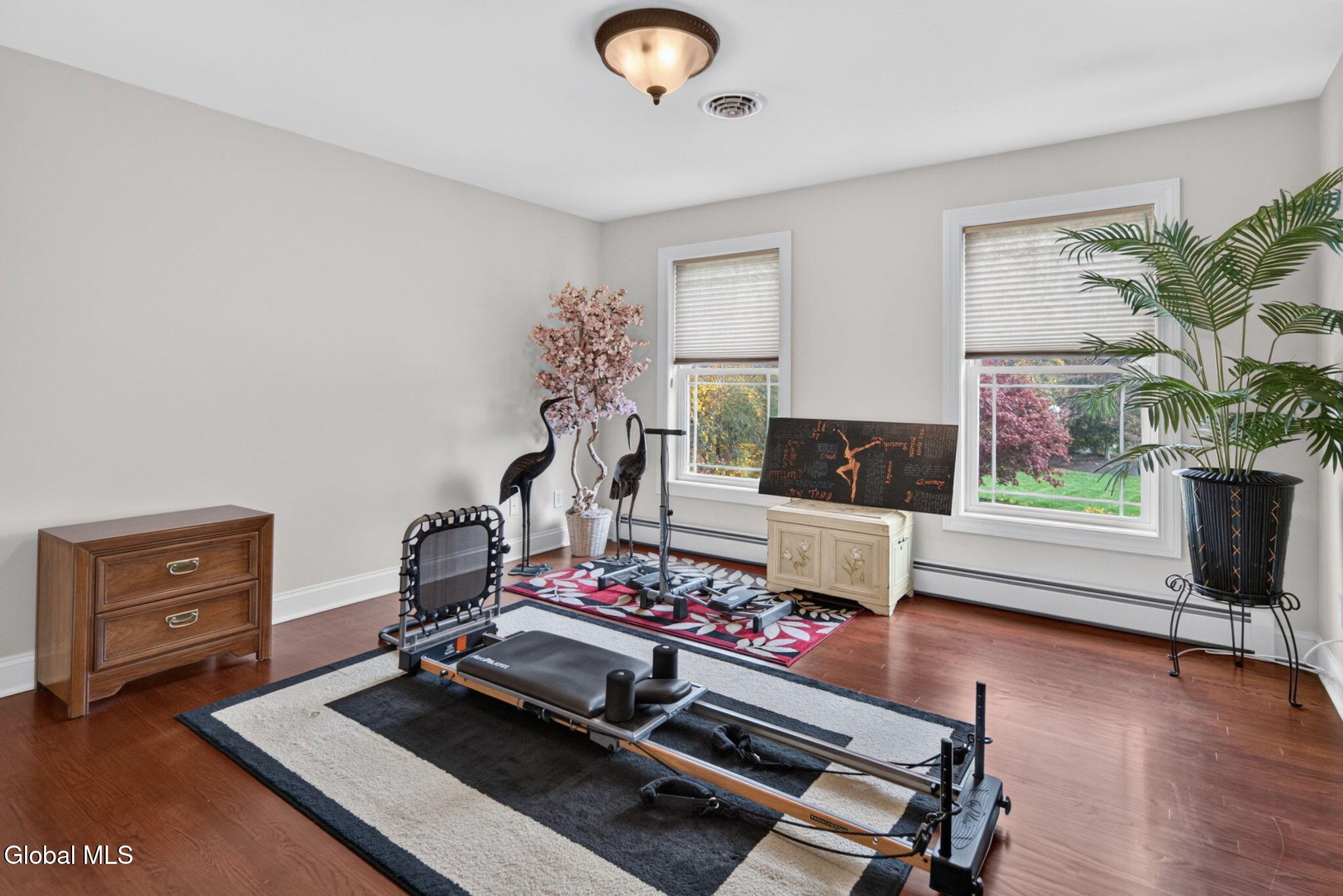 14 Avalon Way Altamont NY 12009