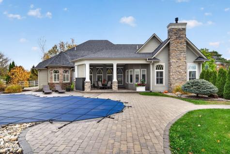 14 Avalon Way Altamont NY 12009
