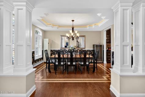 14 Avalon Way Altamont NY 12009