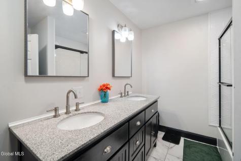 10 Ten Broeck Street Stillwater NY 12170