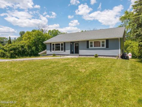 10 Ten Broeck Street Stillwater NY 12170