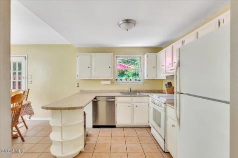 261 Donald Avenue Schenectady NY 12304