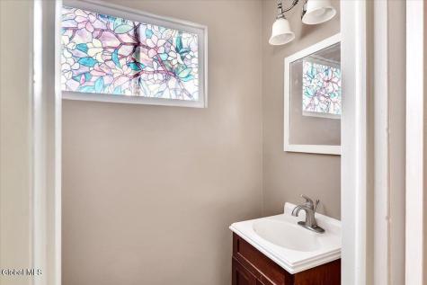 261 Donald Avenue Schenectady NY 12304