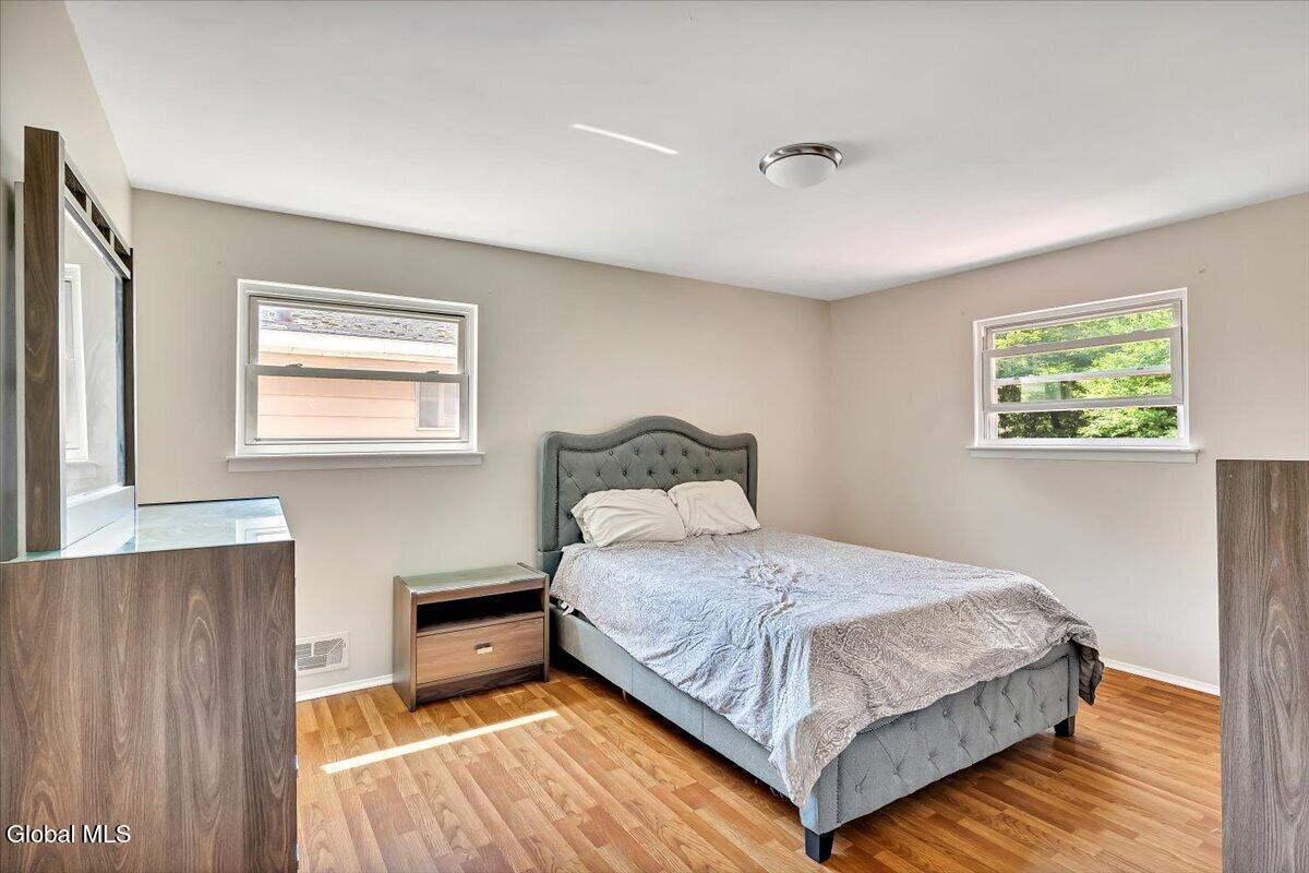 261 Donald Avenue Schenectady NY 12304