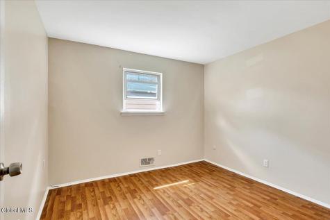 261 Donald Avenue Schenectady NY 12304