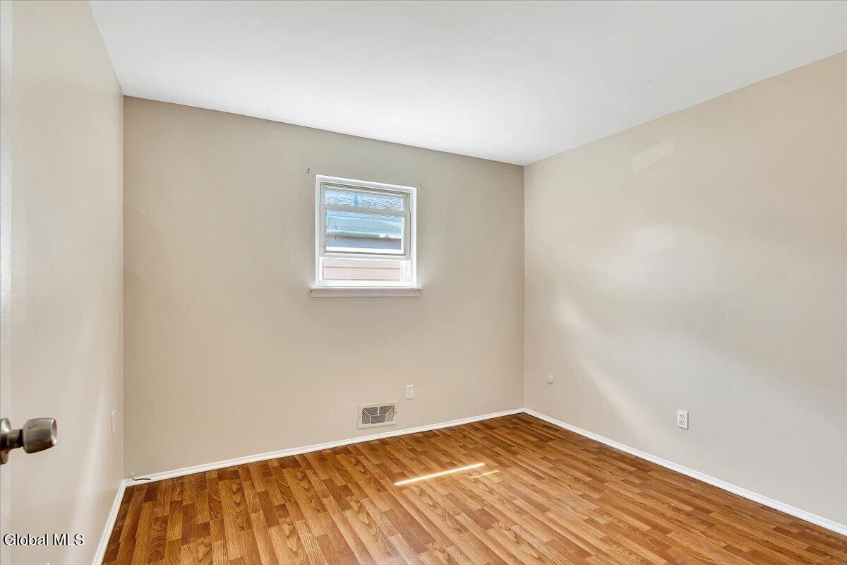 261 Donald Avenue Schenectady NY 12304