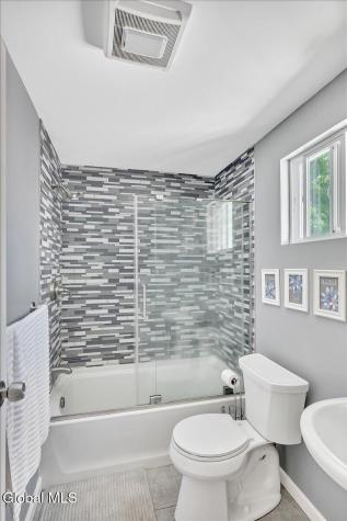 261 Donald Avenue Schenectady NY 12304