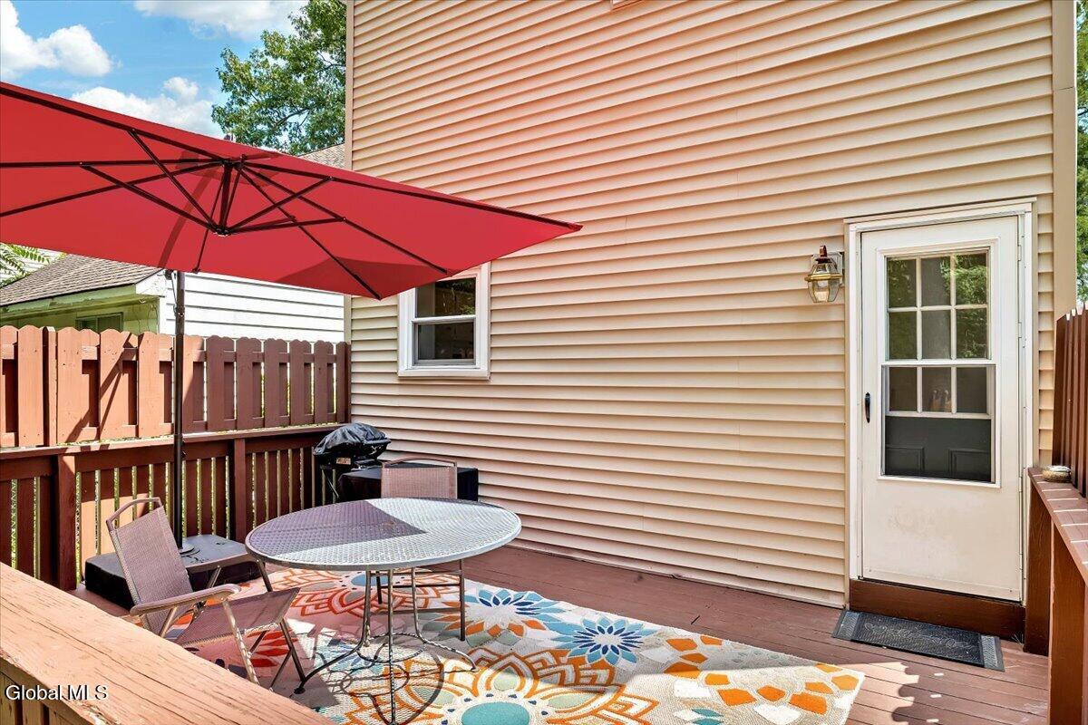 261 Donald Avenue Schenectady NY 12304