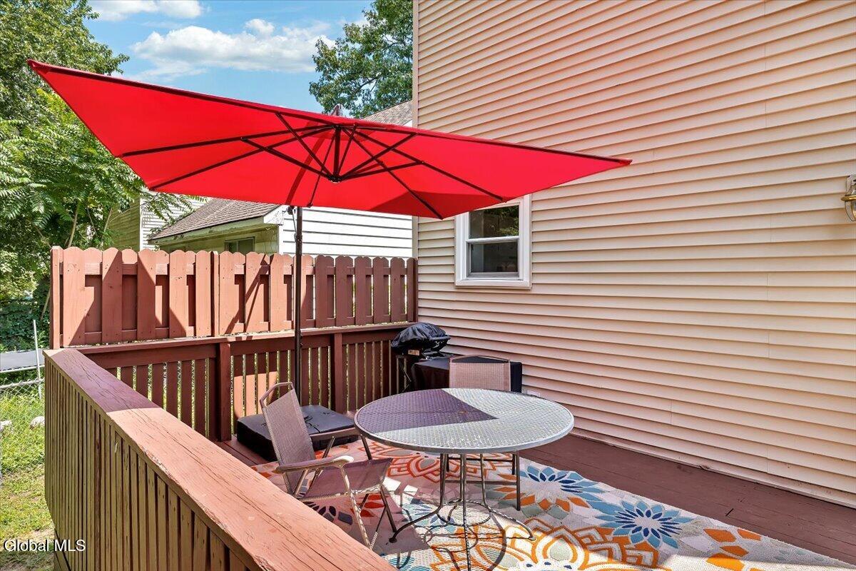 261 Donald Avenue Schenectady NY 12304