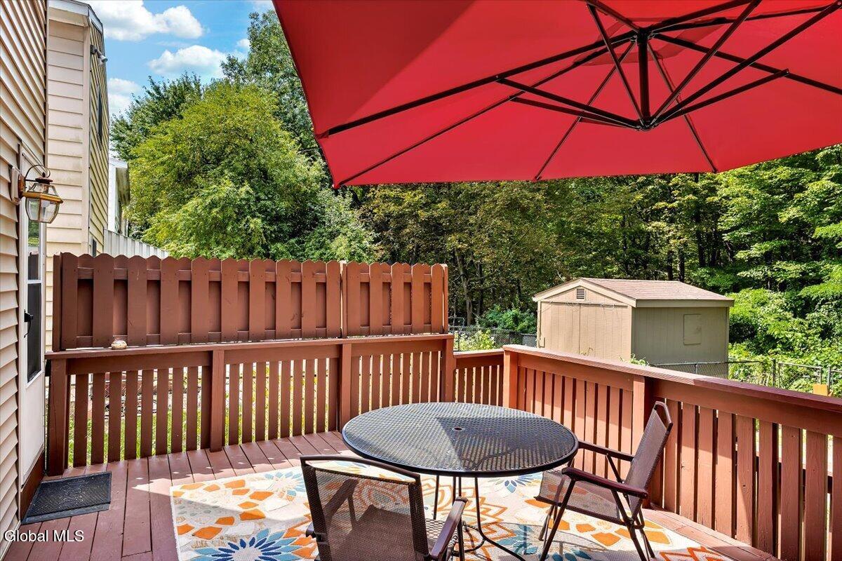 261 Donald Avenue Schenectady NY 12304