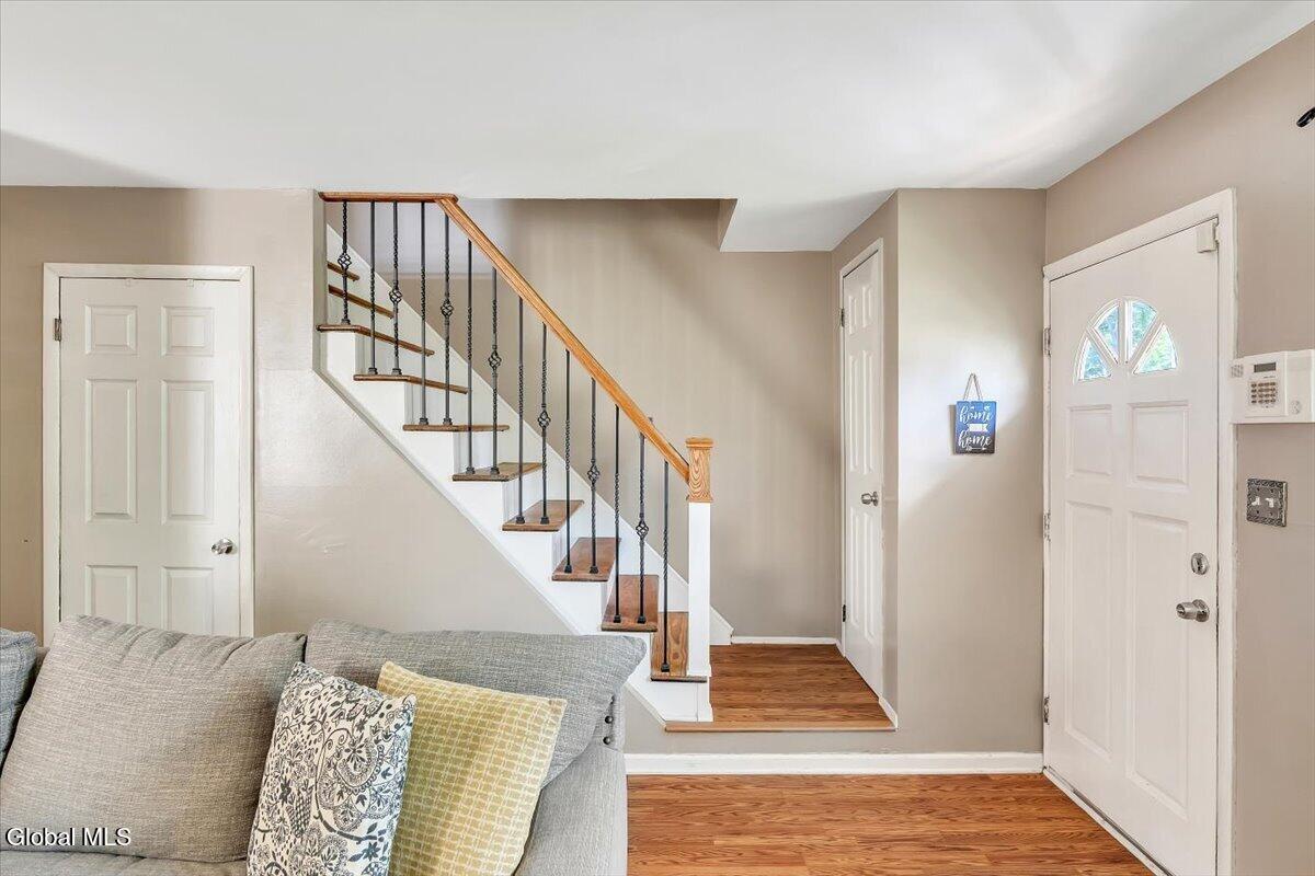 261 Donald Avenue Schenectady NY 12304