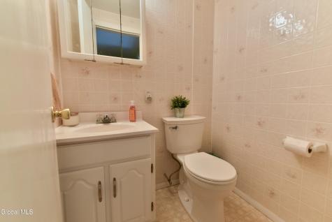 6 Gretel Terrace Ballston Lake NY 12065