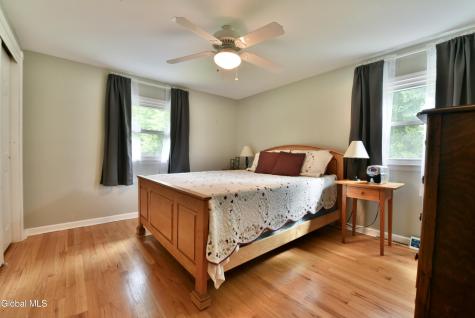 6 Gretel Terrace Ballston Lake NY 12065