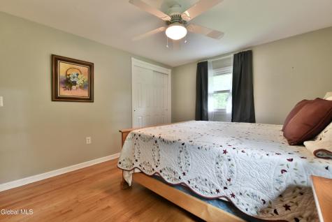 6 Gretel Terrace Ballston Lake NY 12065