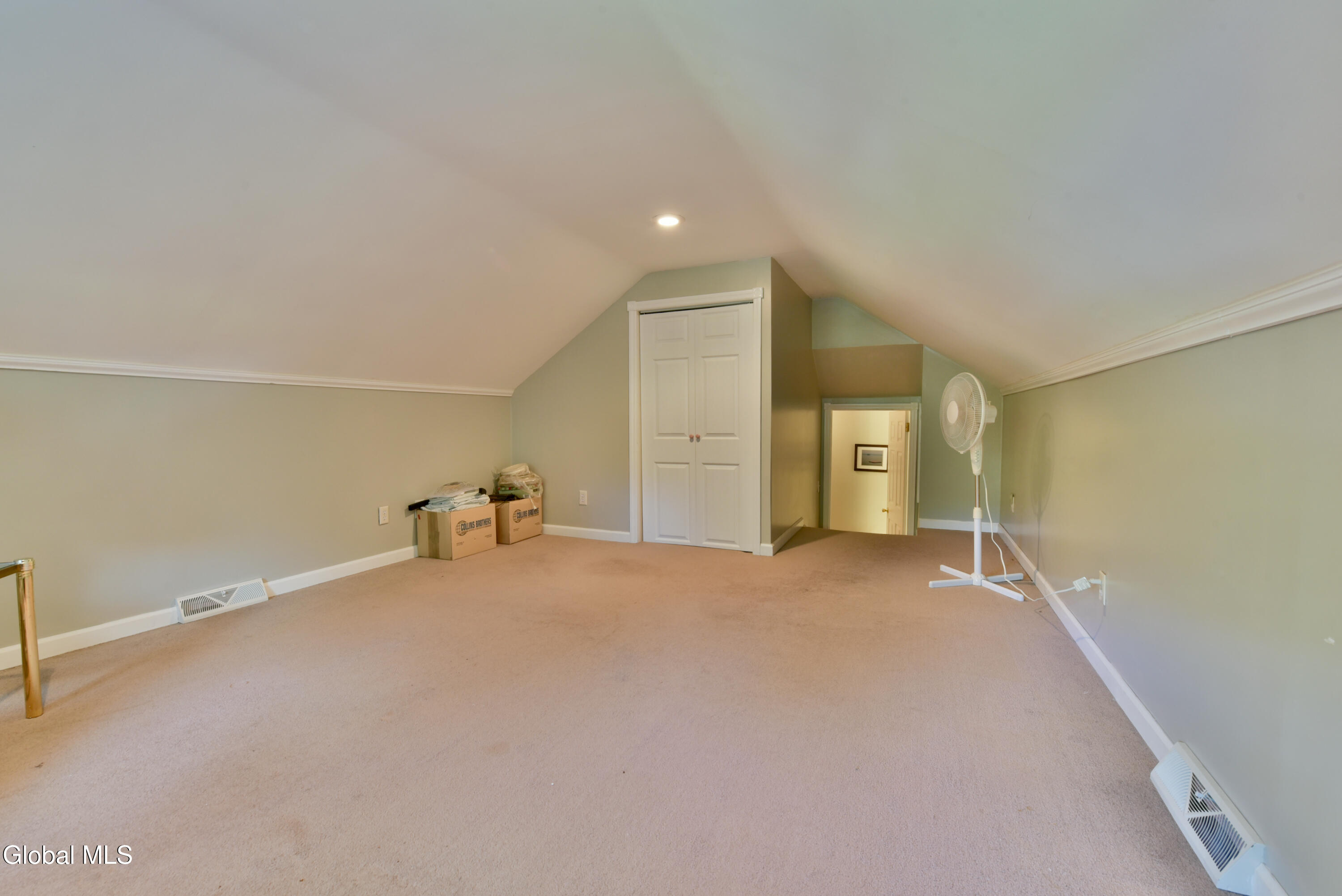 6 Gretel Terrace Ballston Lake NY 12065