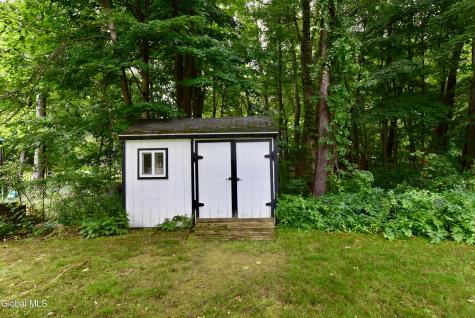 6 Gretel Terrace Ballston Lake NY 12065