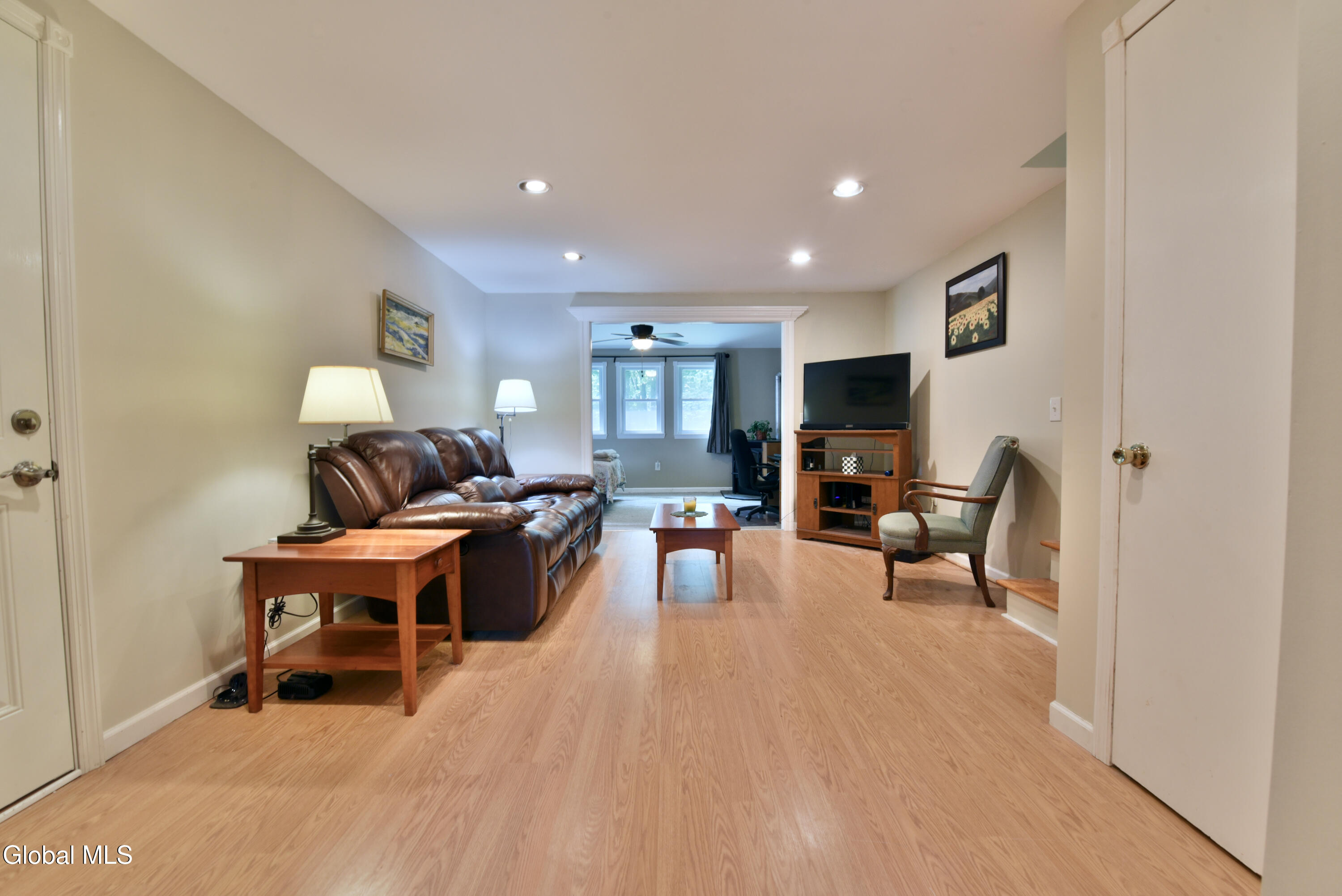6 Gretel Terrace Ballston Lake NY 12065