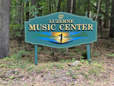 8 Read Drive Lake Luzerne NY 12846