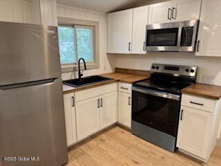 8 Read Drive Lake Luzerne NY 12846