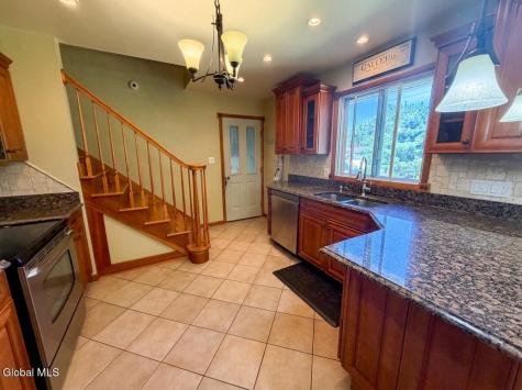 145 Fabian Drive Schenectady NY 12306