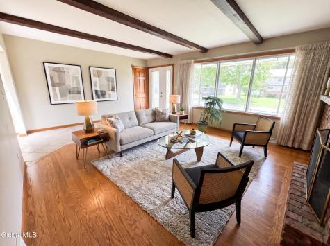 145 Fabian Drive Schenectady NY 12306
