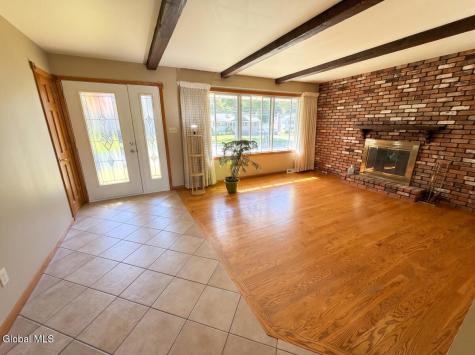 145 Fabian Drive Schenectady NY 12306