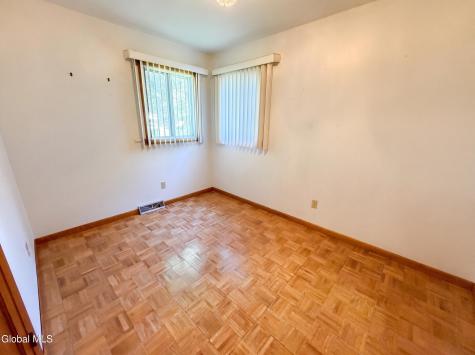 145 Fabian Drive Schenectady NY 12306
