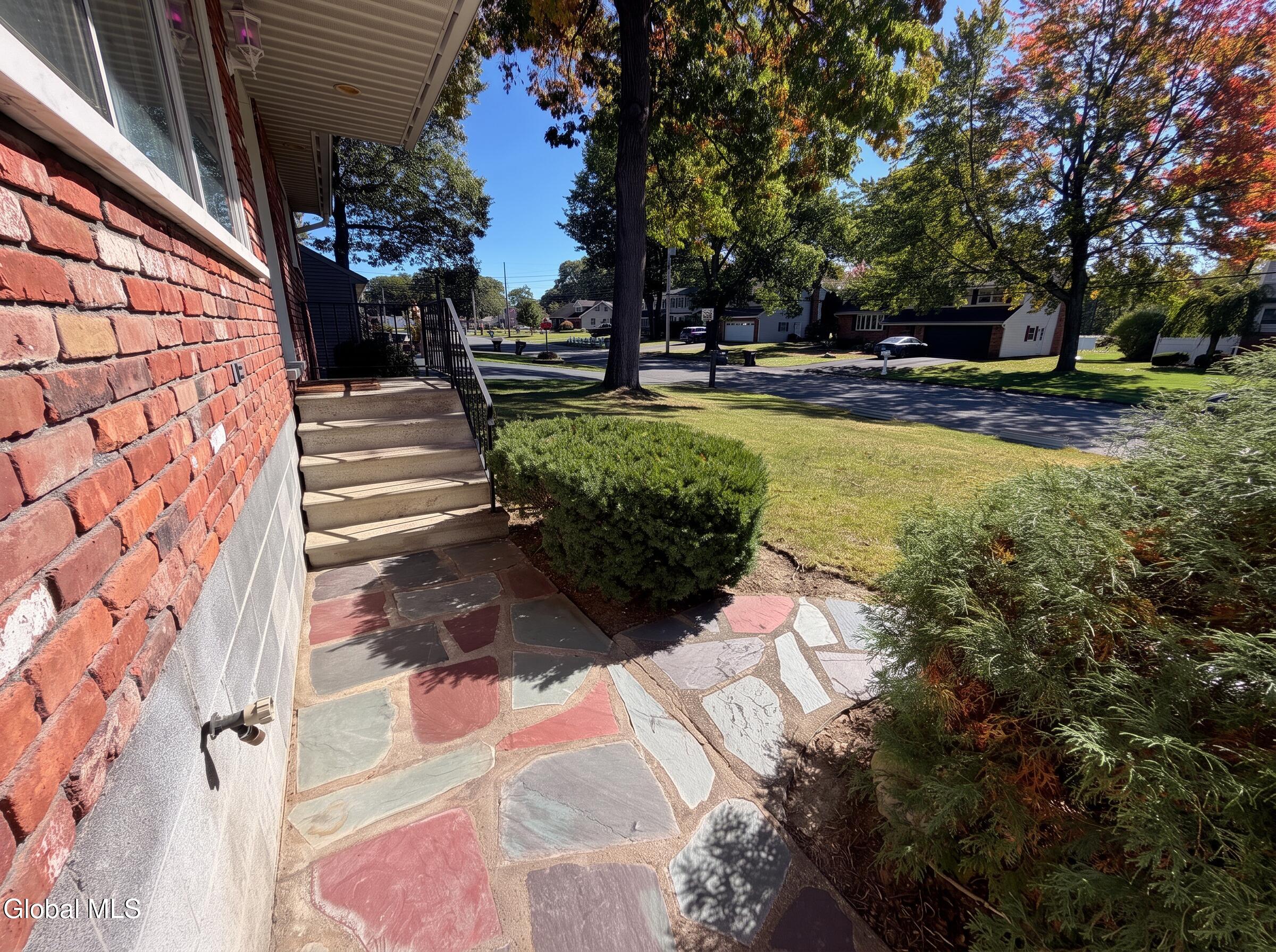 145 Fabian Drive Schenectady NY 12306