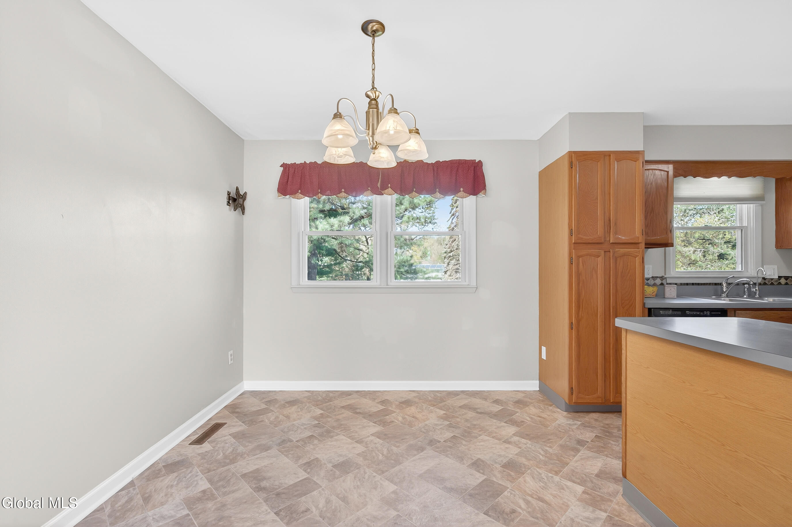 8 Daniel Street Rensselaer NY 12144