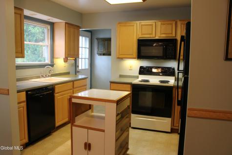 17 Warren St Street Albany NY 12203
