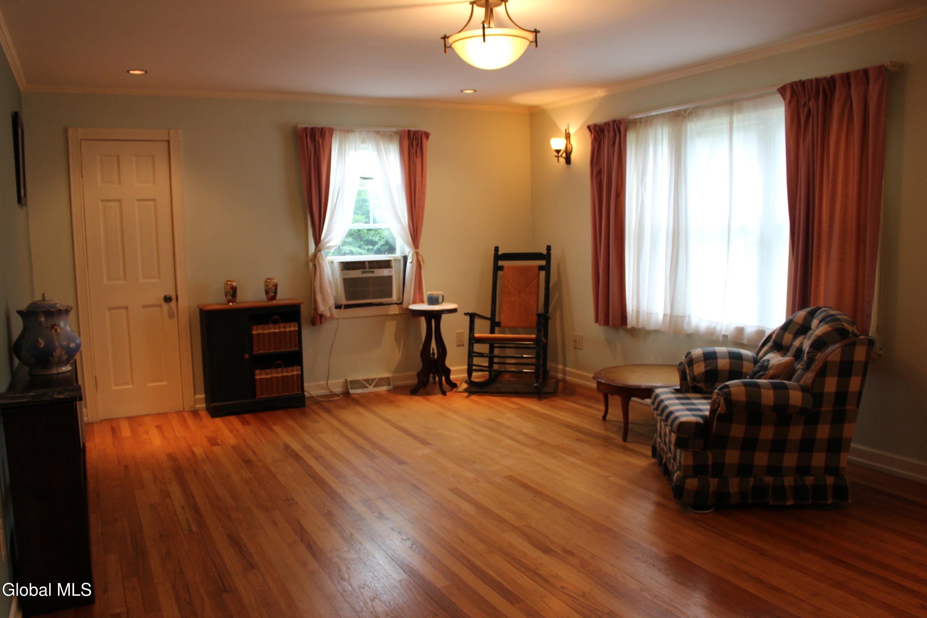 17 Warren St Street Albany NY 12203