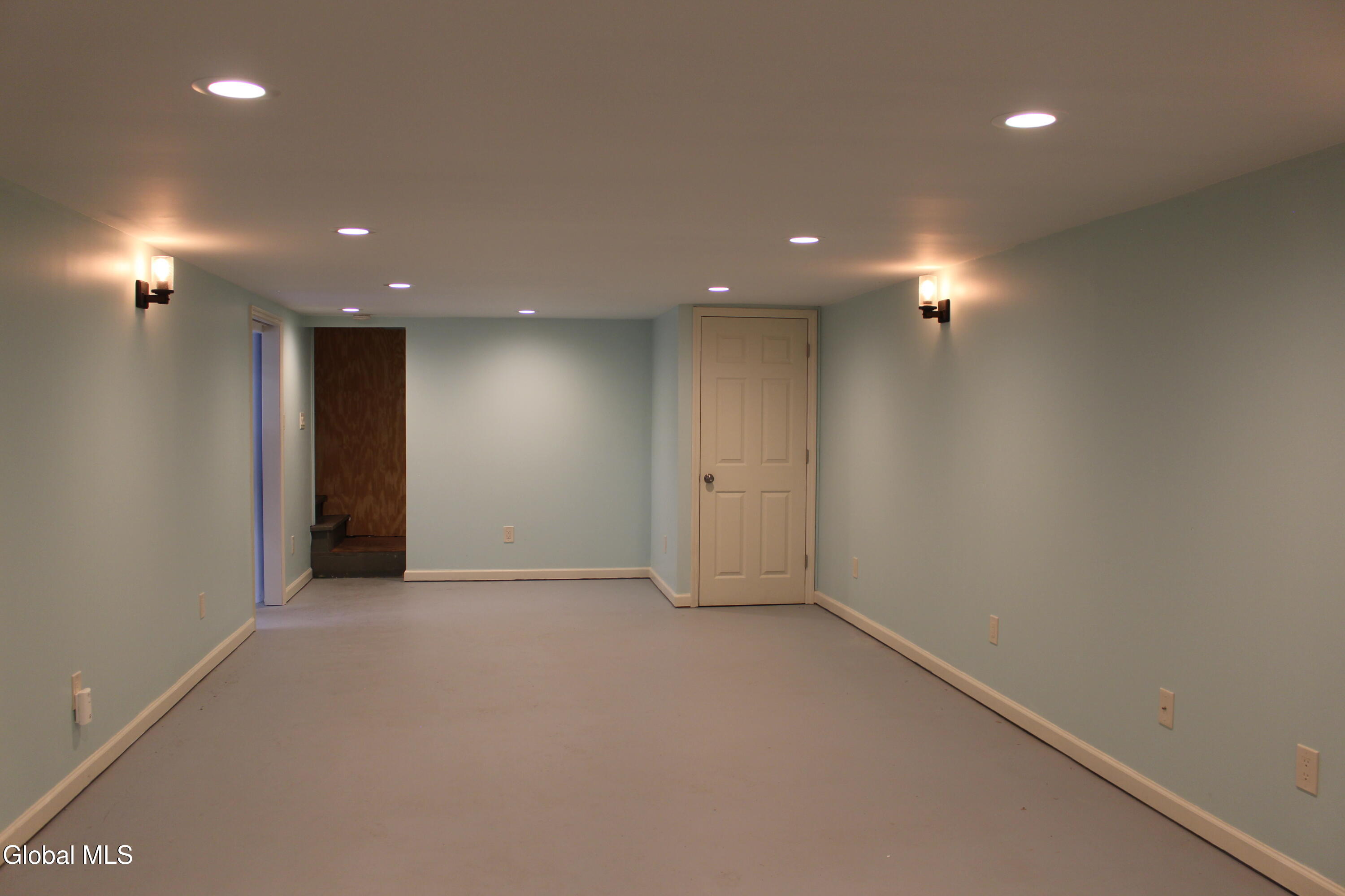 17 Warren St Street Albany NY 12203