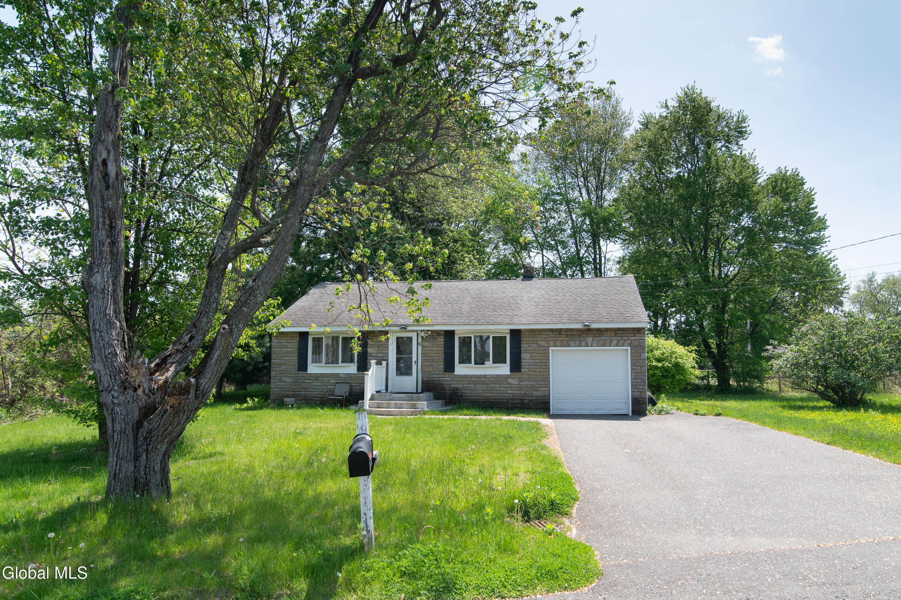 6 Tennessee Avenue Albany NY 12205