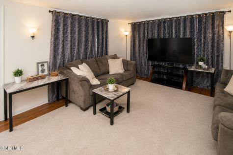6 Tennessee Avenue Albany NY 12205