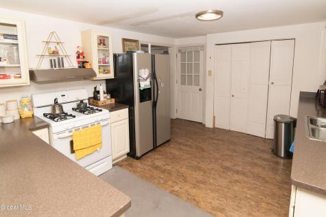 6 Tennessee Avenue Albany NY 12205