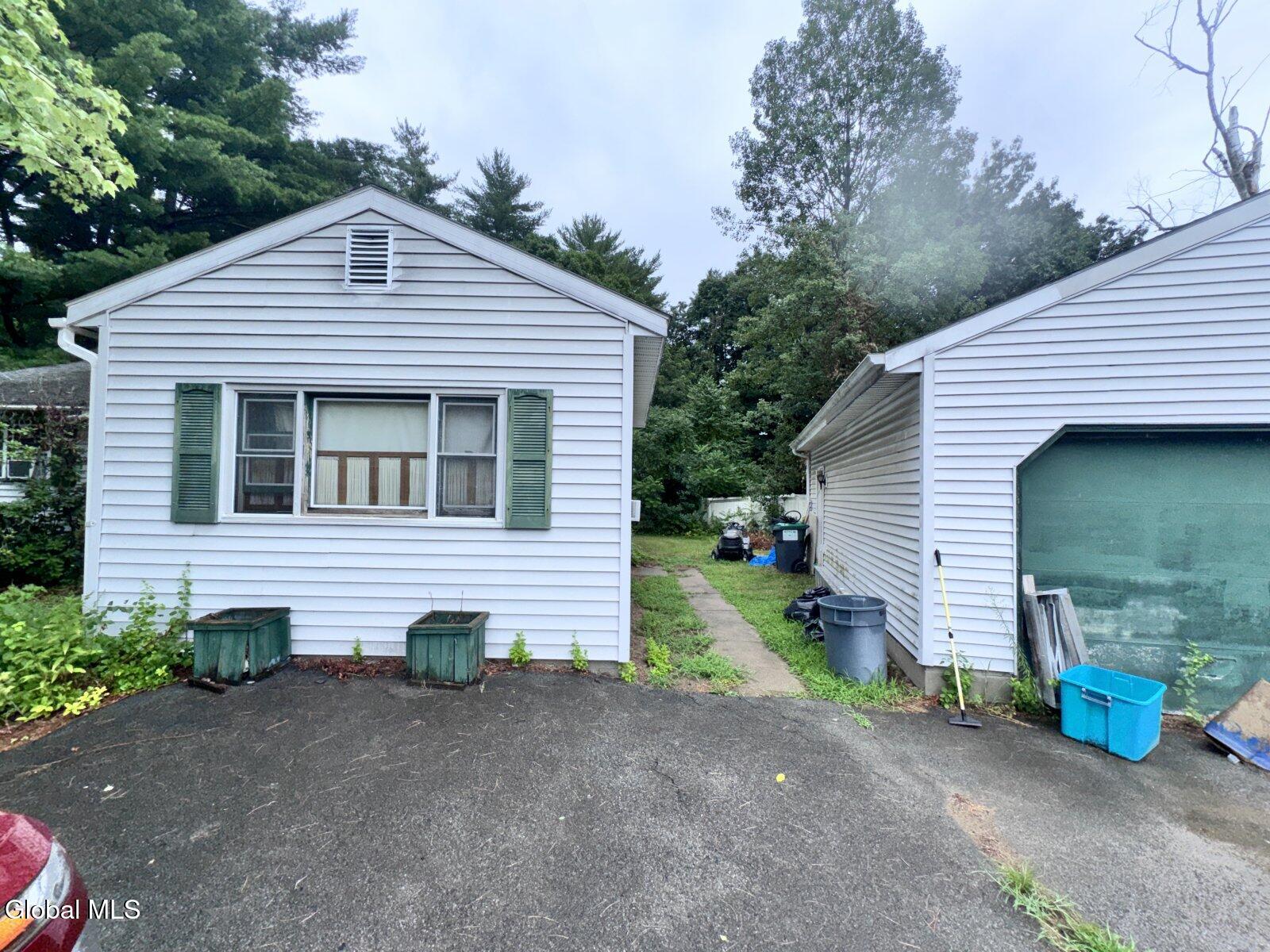 55 Merrit Road Moreau NY 12803