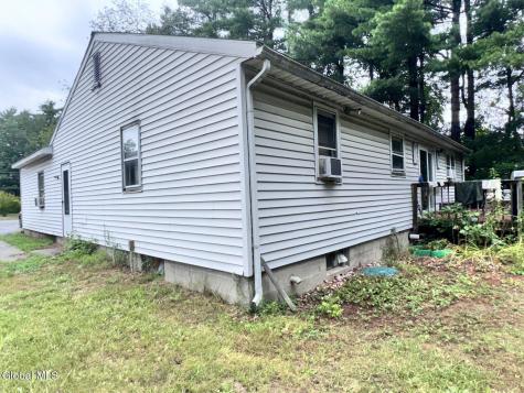 55 Merrit Road Moreau NY 12803