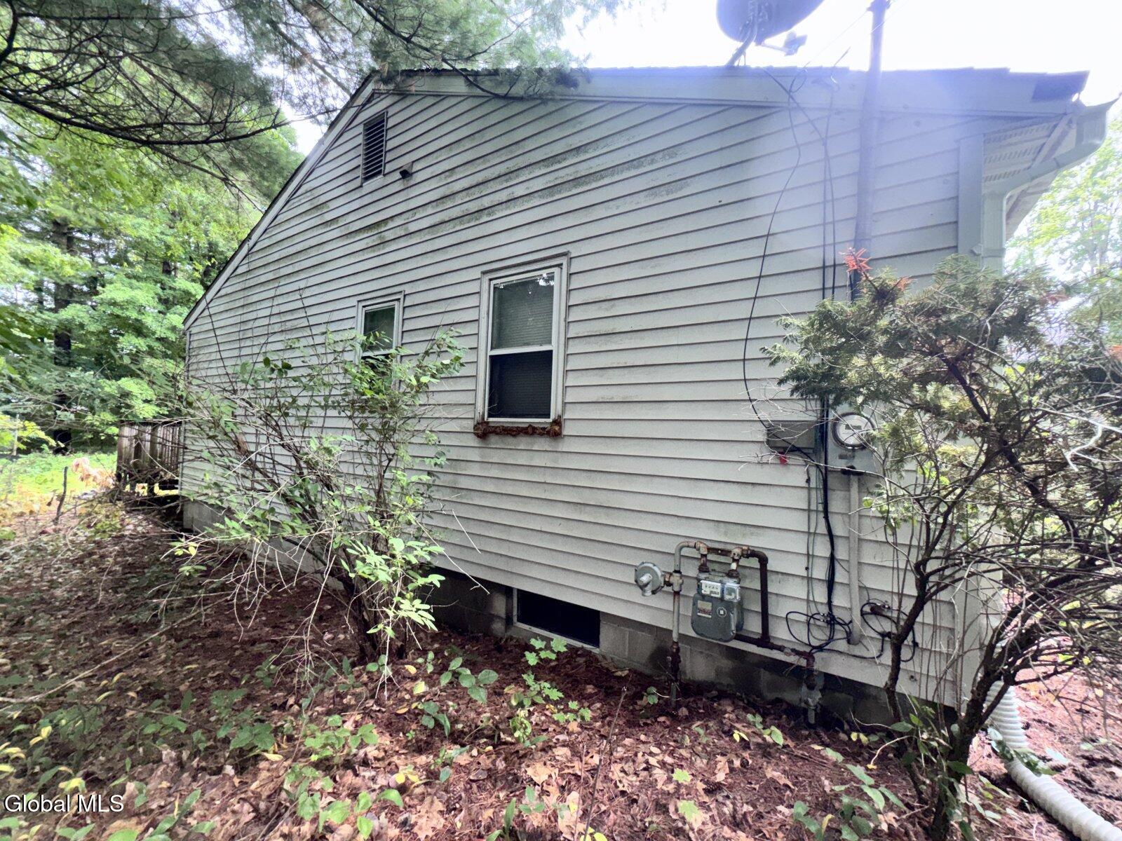 55 Merrit Road Moreau NY 12803