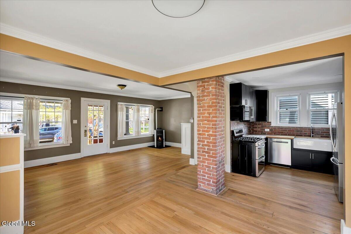 142 Bruce Street Scotia NY 12302