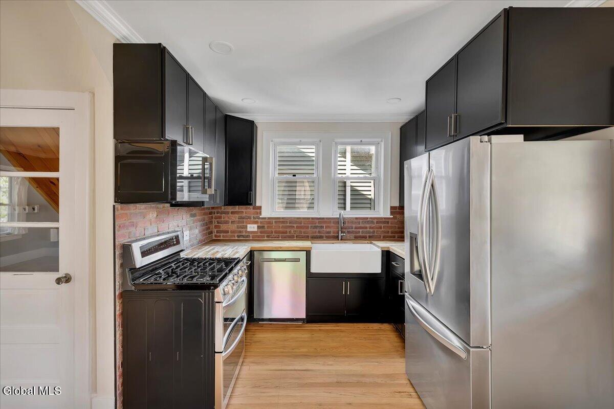 142 Bruce Street Scotia NY 12302