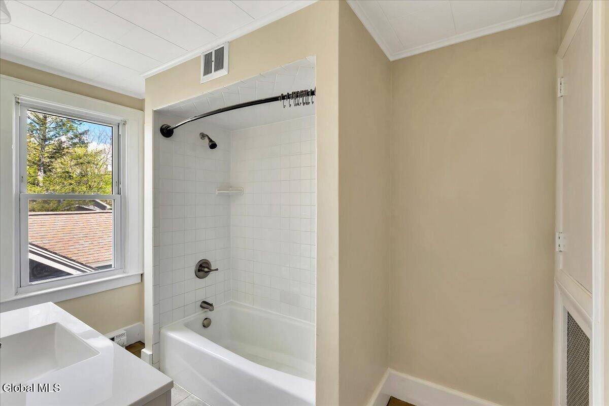 142 Bruce Street Scotia NY 12302