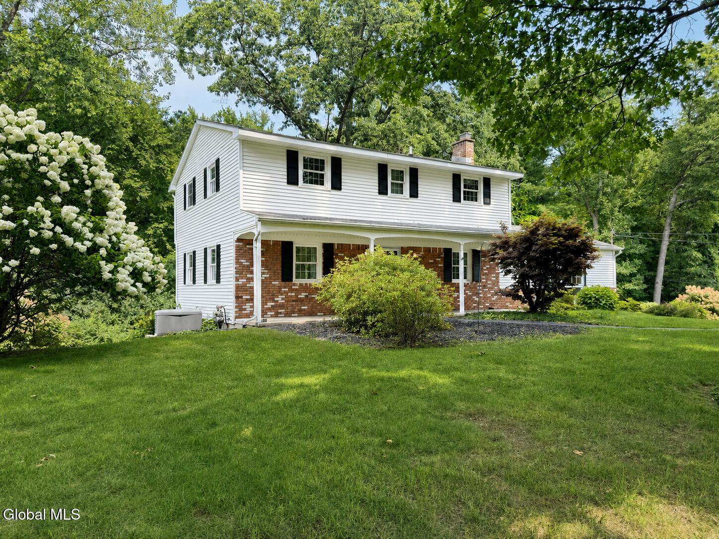 25 N Hill Drive Ballston Lake NY 12019