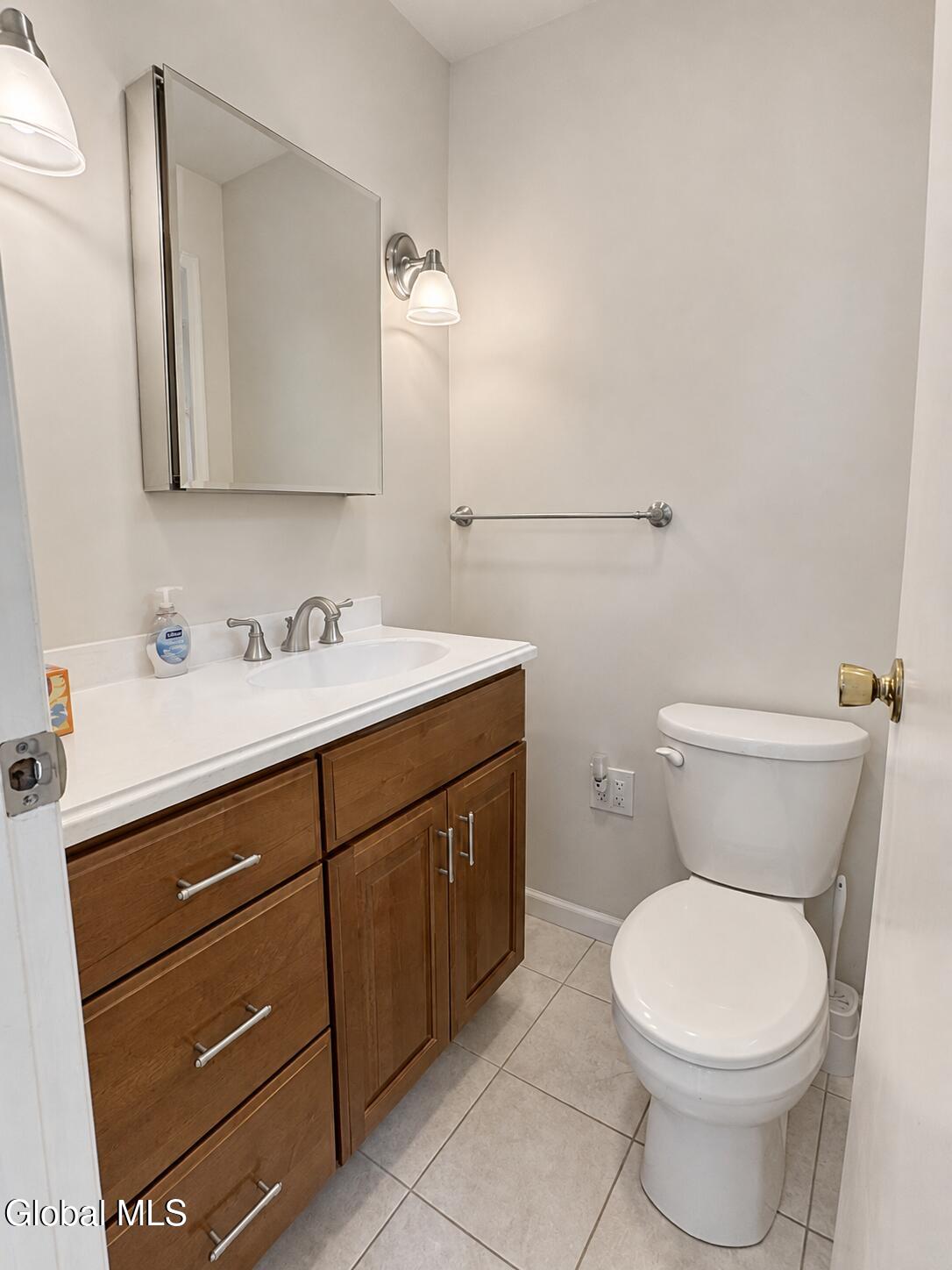 25 N Hill Drive Ballston Lake NY 12019