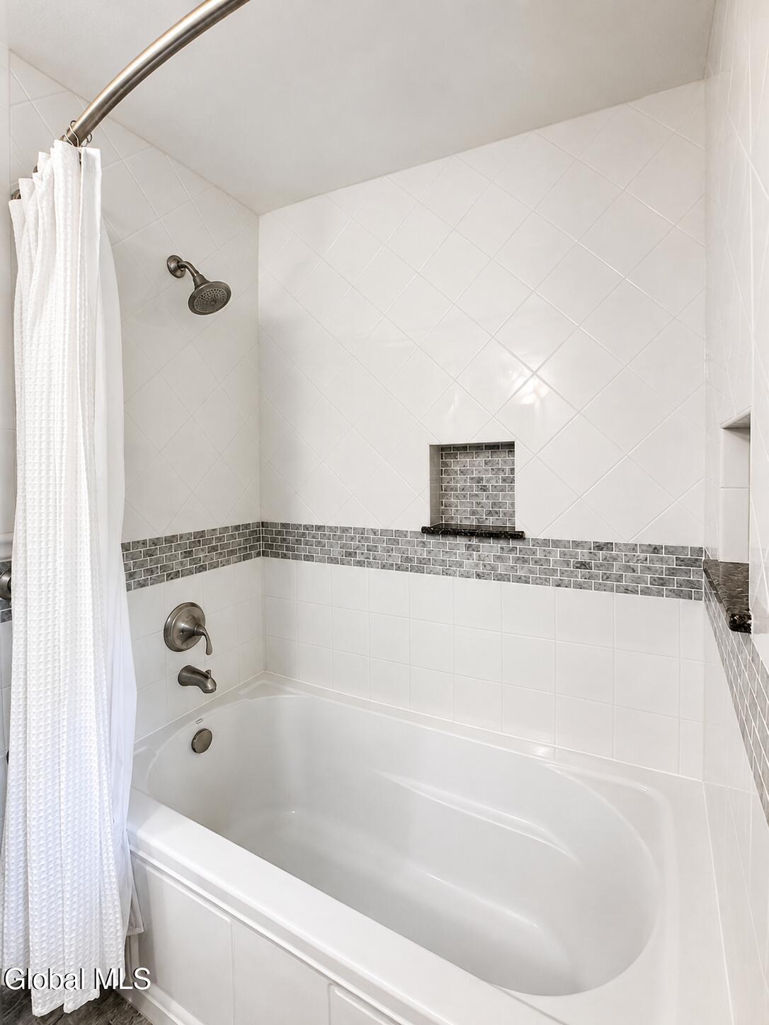25 N Hill Drive Ballston Lake NY 12019