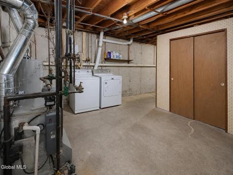 25 N Hill Drive Ballston Lake NY 12019